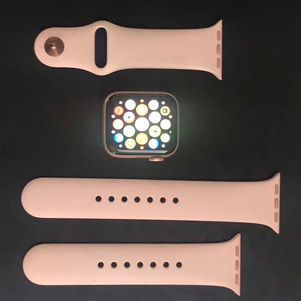 Series 5 40mm Apple Watch 32G Rose Gold